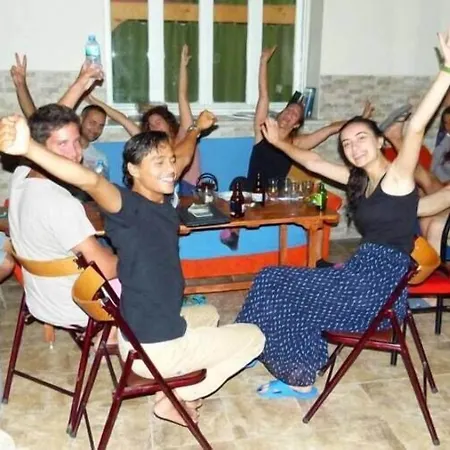 Lotus Garden Hostel Izmir