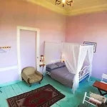 Hostel Lotus Garden Izmir