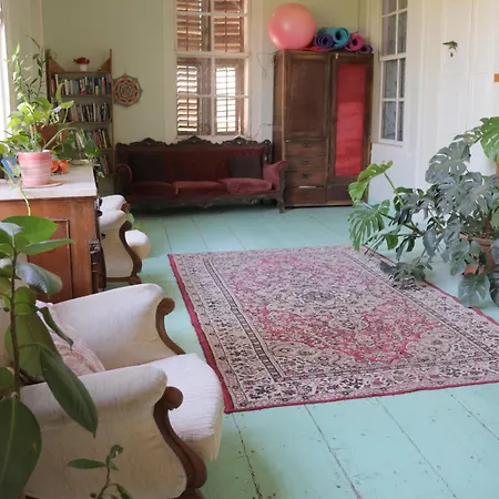 Hostel Lotus Garden İzmir