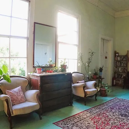 Lotus Garden Hostel *